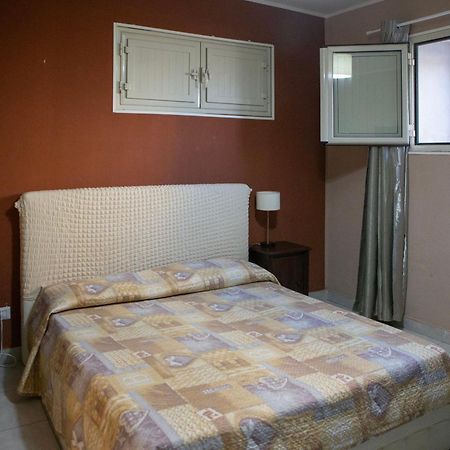 לינה וארוחת בוקר וילה סן ג'ובאני La Casa Di Eolo מראה חיצוני תמונה