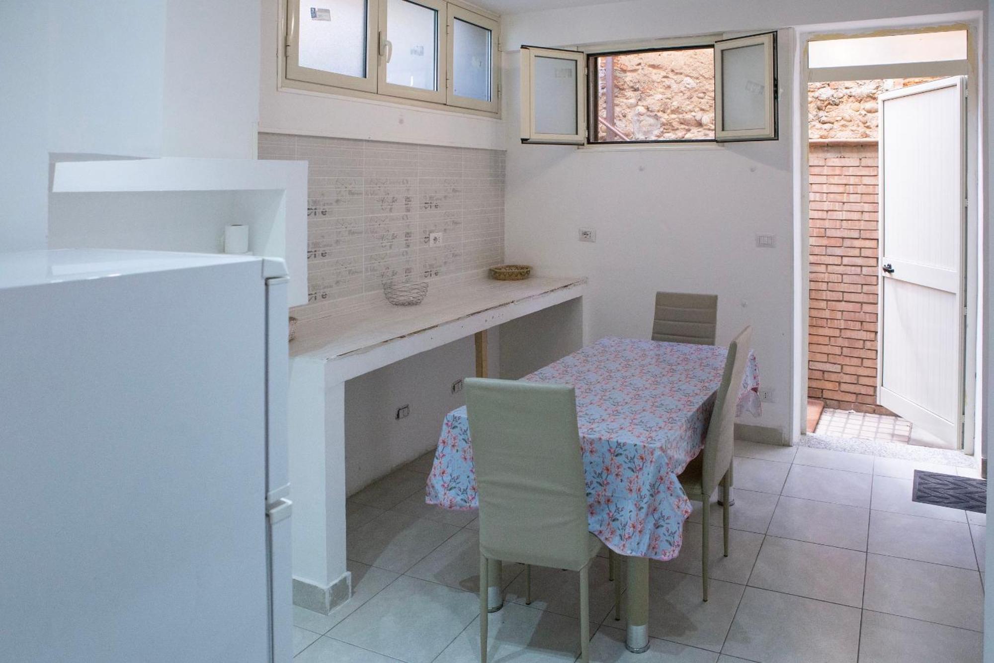 לינה וארוחת בוקר וילה סן ג'ובאני La Casa Di Eolo מראה חיצוני תמונה