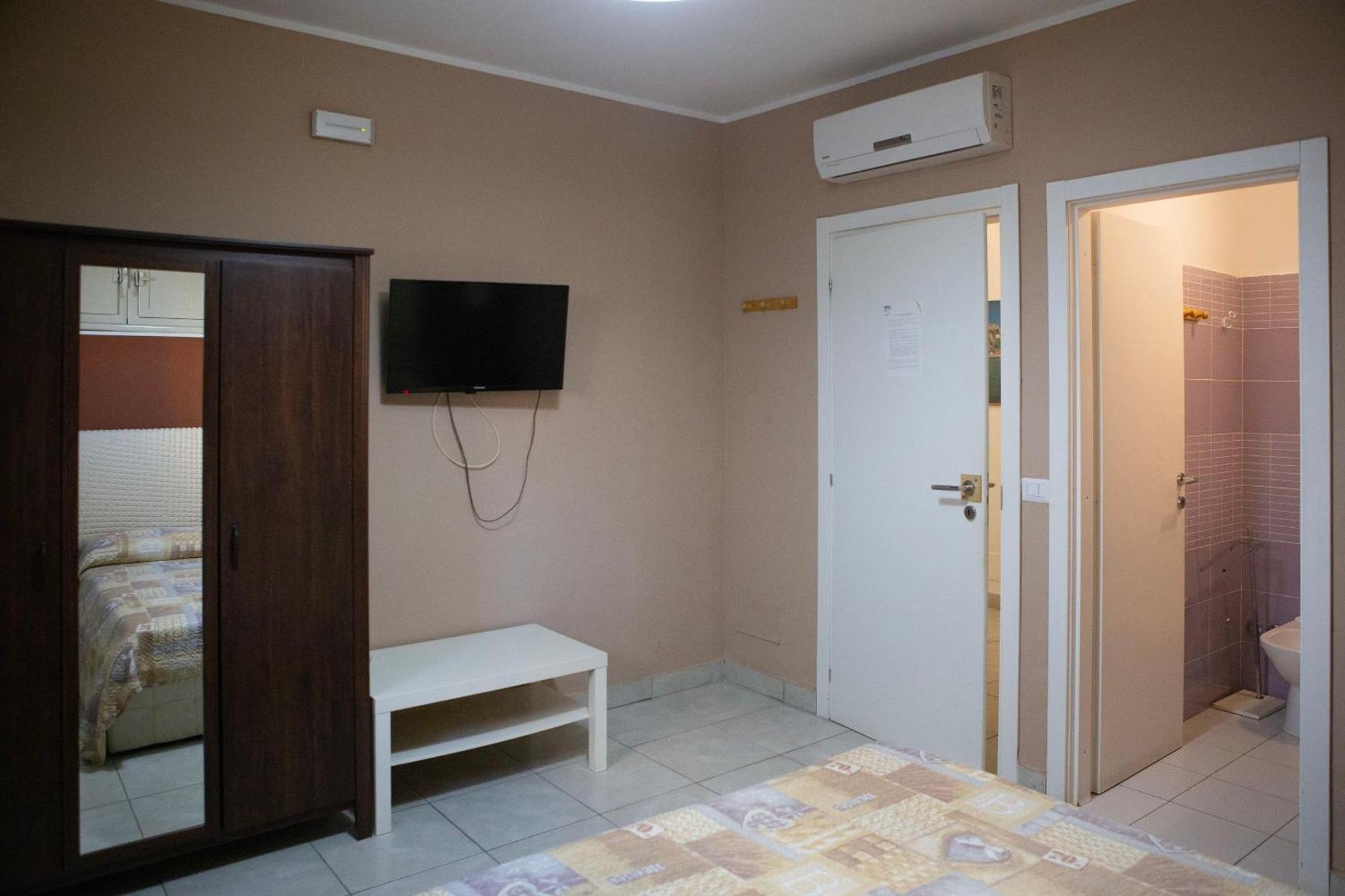 לינה וארוחת בוקר וילה סן ג'ובאני La Casa Di Eolo מראה חיצוני תמונה