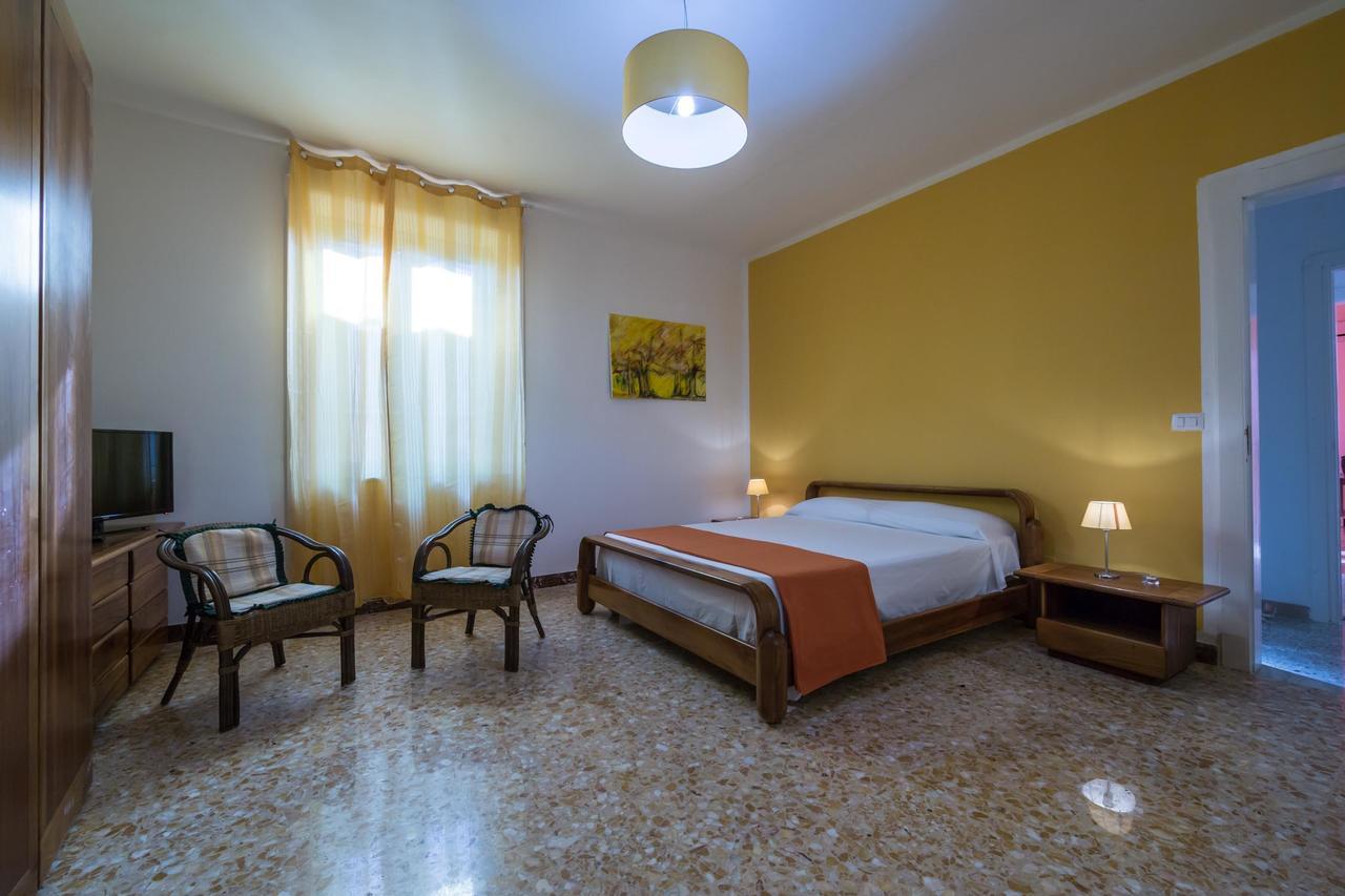 לינה וארוחת בוקר וילה סן ג'ובאני La Casa Di Eolo מראה חיצוני תמונה