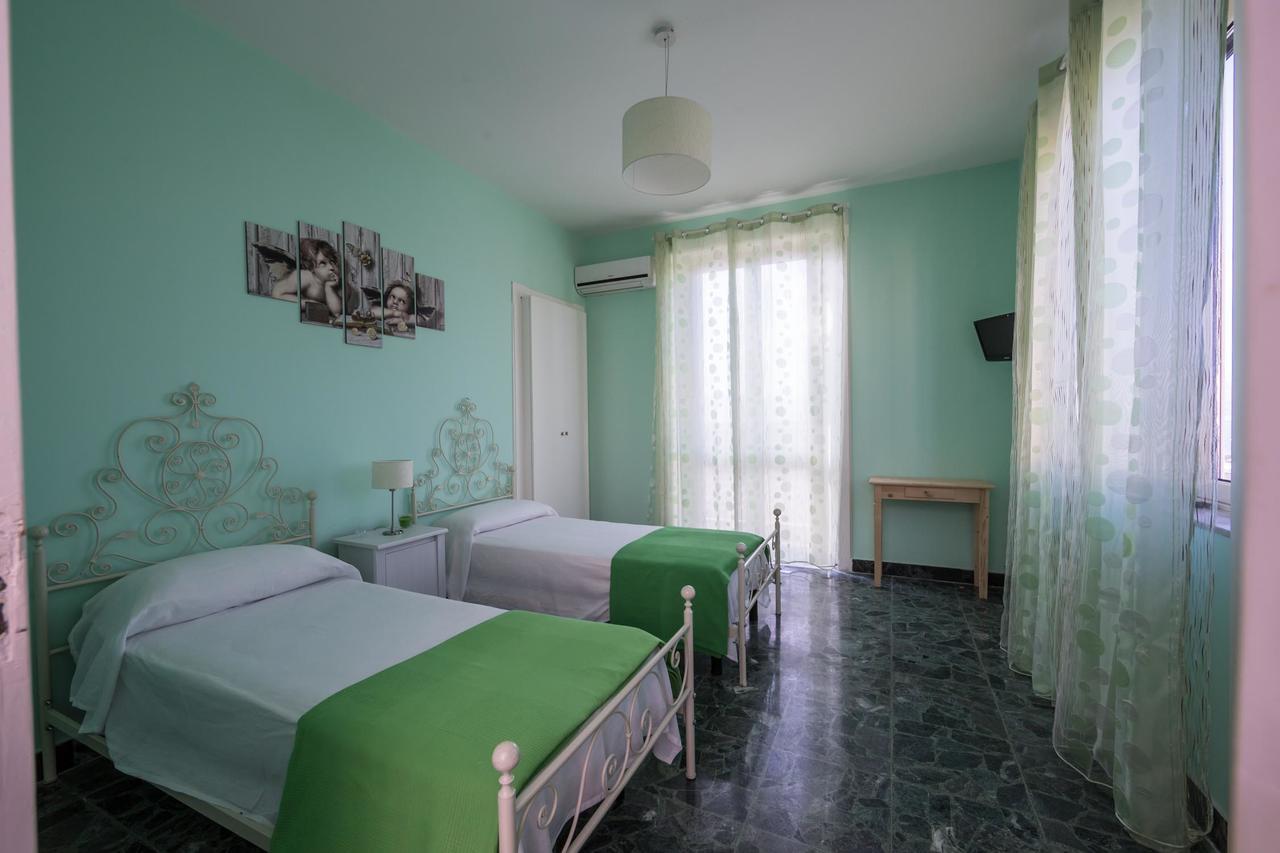 לינה וארוחת בוקר וילה סן ג'ובאני La Casa Di Eolo מראה חיצוני תמונה